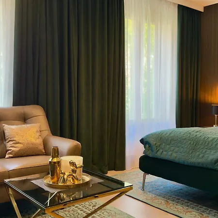 Prime Old Town Luxury - Free Parking Appartamento *